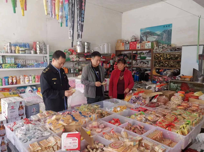 雙牌市場(chǎng)監(jiān)管局開展農(nóng)村食品規(guī)范化經(jīng)營店指導(dǎo)檢查工作